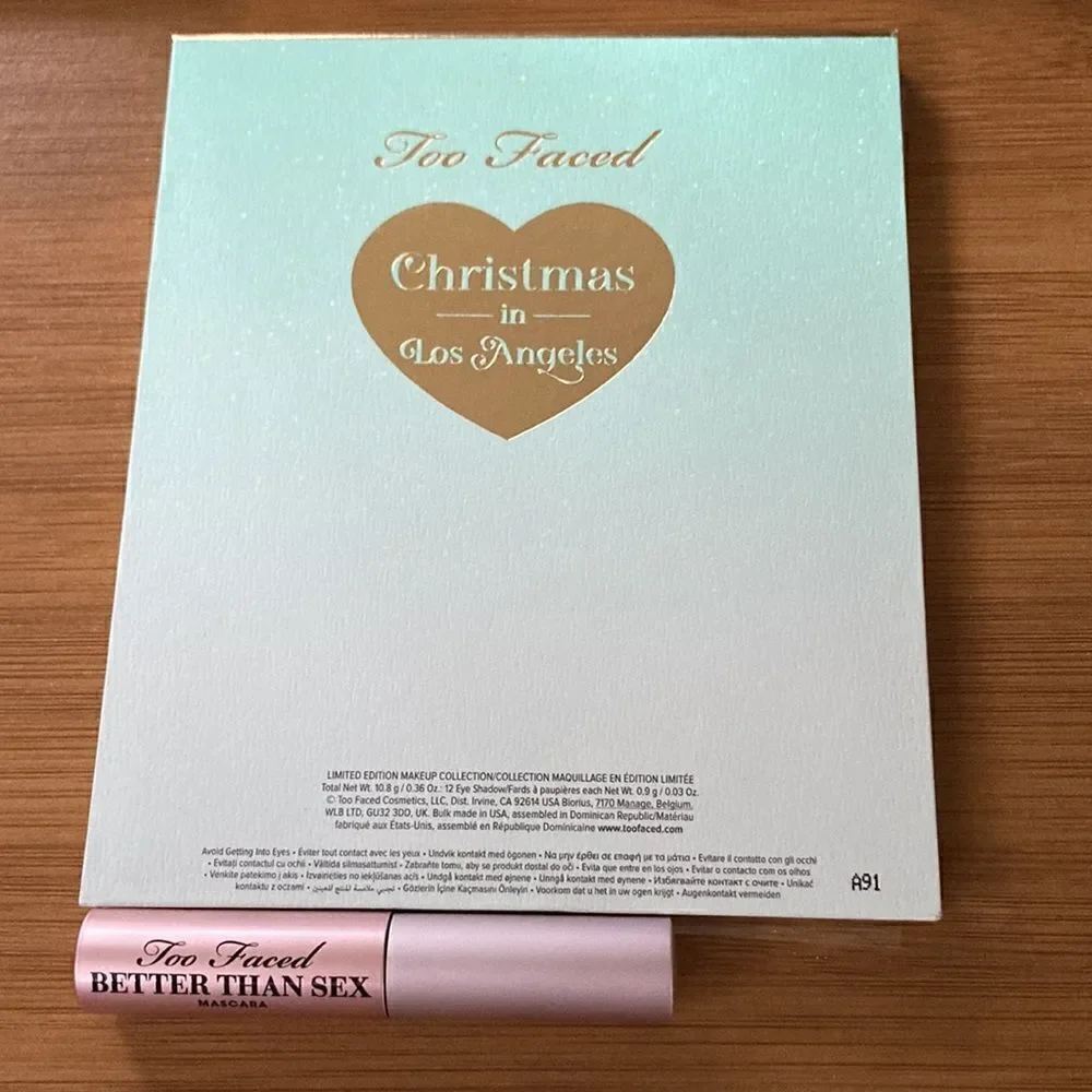 Too Faced Christmas in Los Angeles Eye Shadow Palette